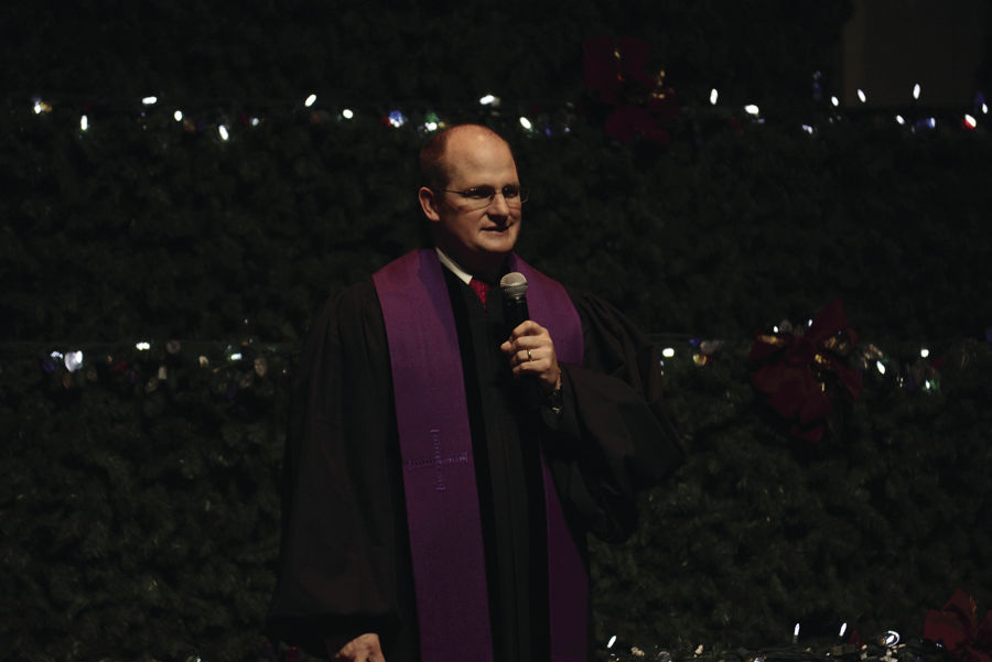 J-OBC-Singing Christmas Tree_4132.jpg